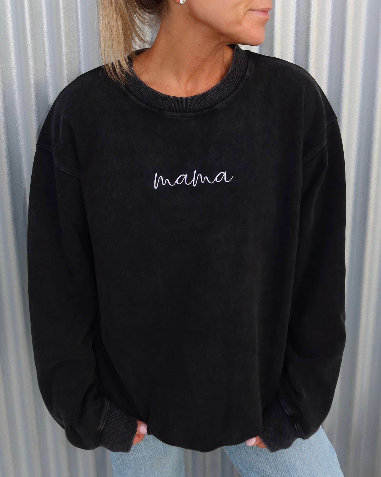 Oversized "mama" Crewneck - Mineral Washed Black (limited edition)