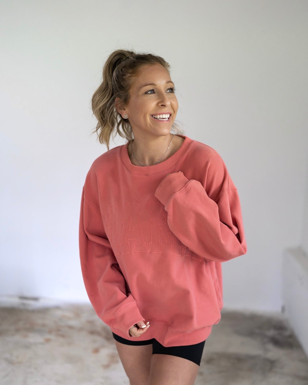 MAMA Drop Shoulder Crewneck - ROUGE RED