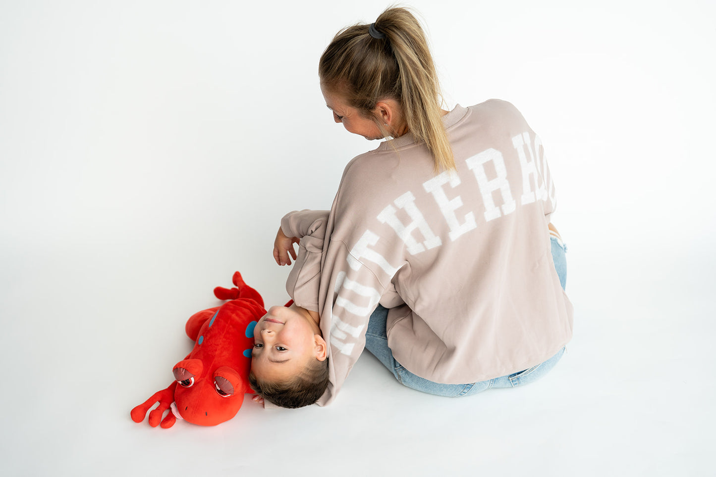 Oversized MOTHERHOOD Crewneck - Simply Taupe