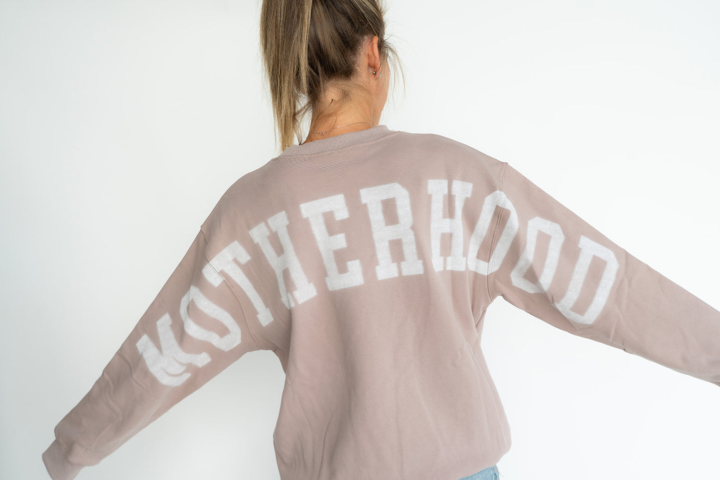 Oversized MOTHERHOOD Crewneck - Simply Taupe
