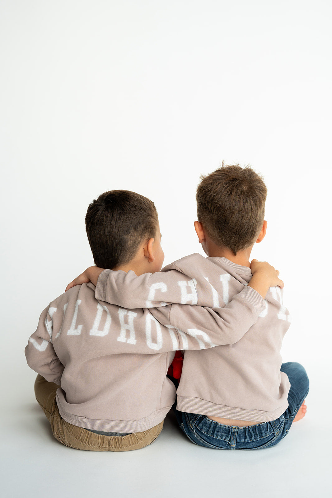 CHILDHOOD Crewneck - Simply Taupe