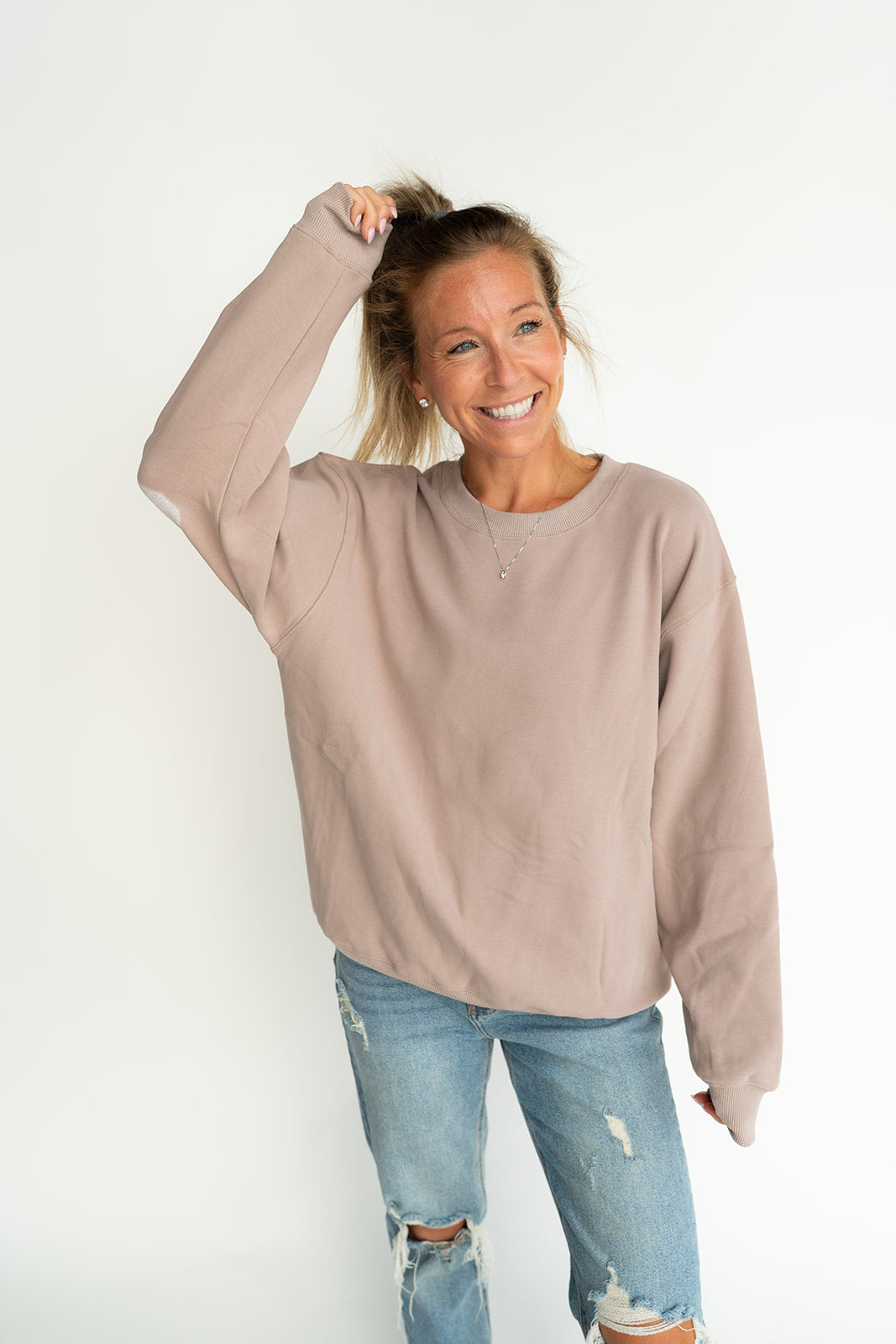 Oversized MOTHERHOOD Crewneck - Simply Taupe