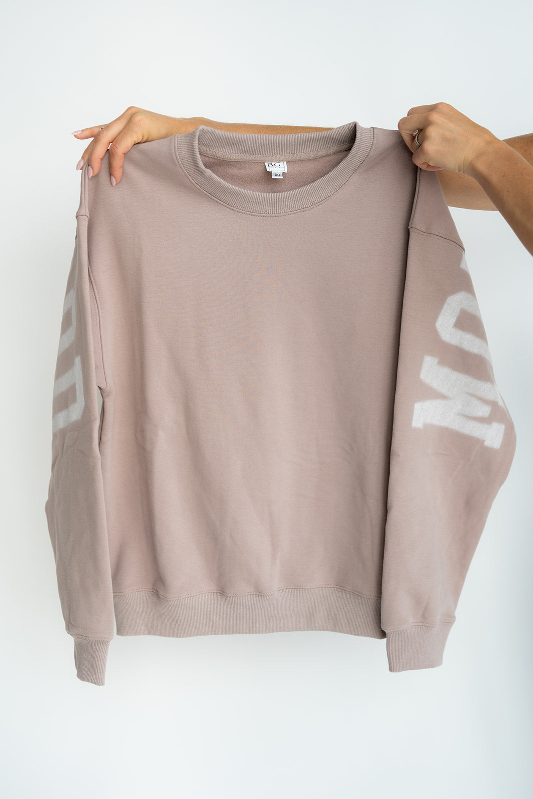 Oversized MOTHERHOOD Crewneck - Simply Taupe