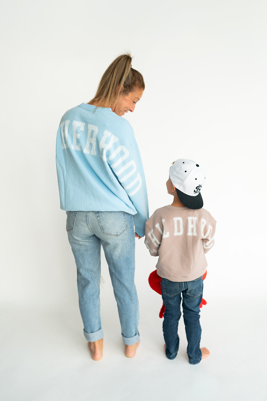 CHILDHOOD Crewneck - Simply Taupe