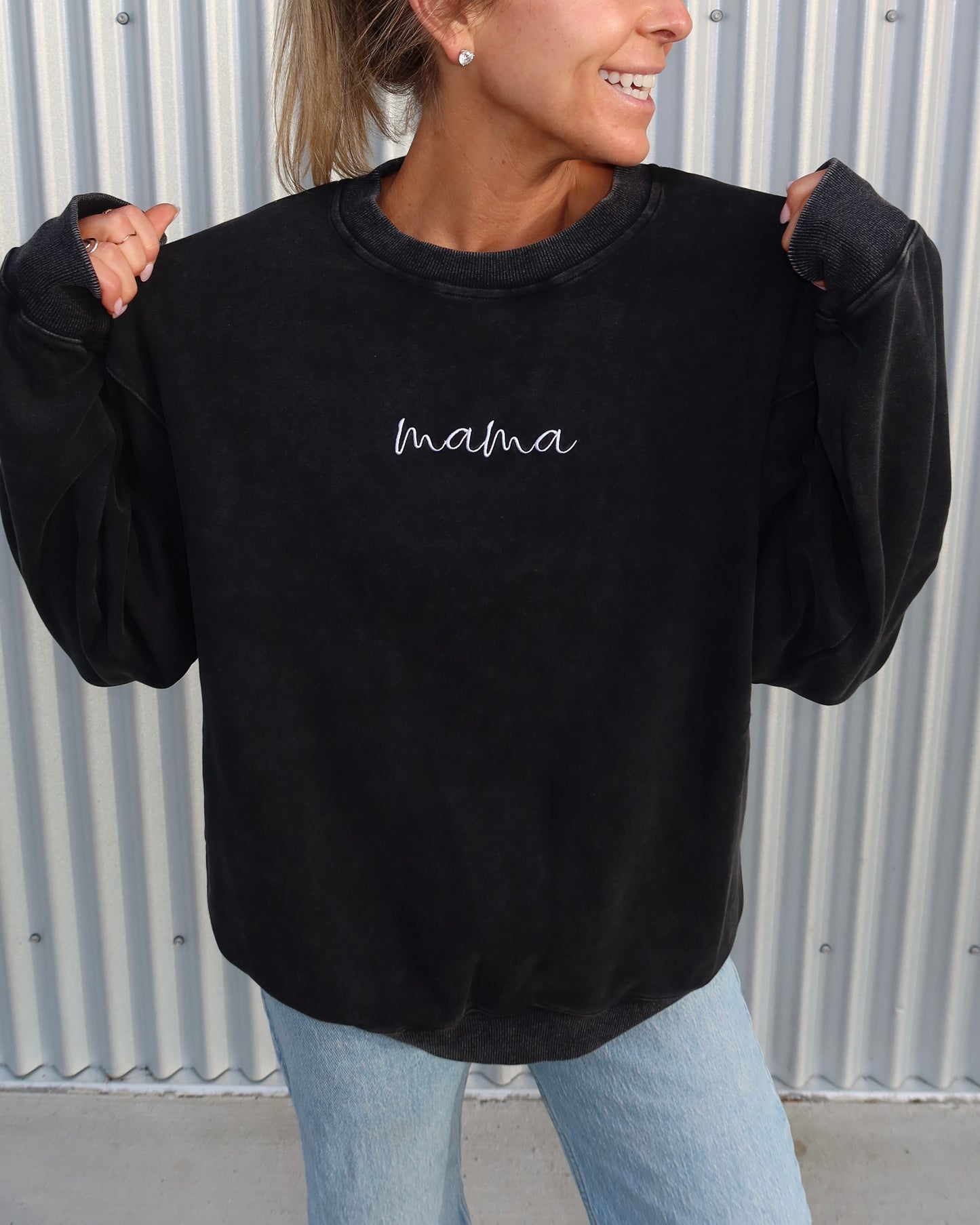 Oversized "mama" Crewneck - Mineral Washed Black (limited edition)