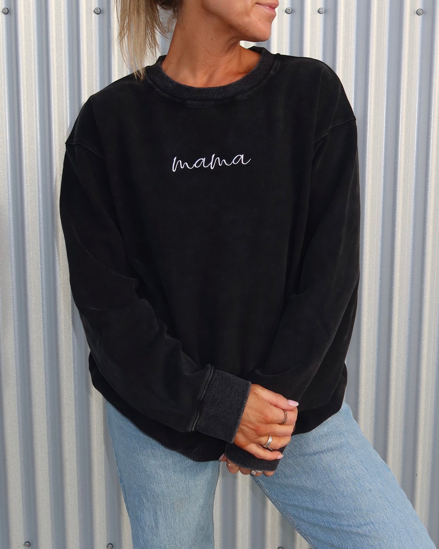 Oversized "mama" Crewneck - Mineral Washed Black (limited edition)