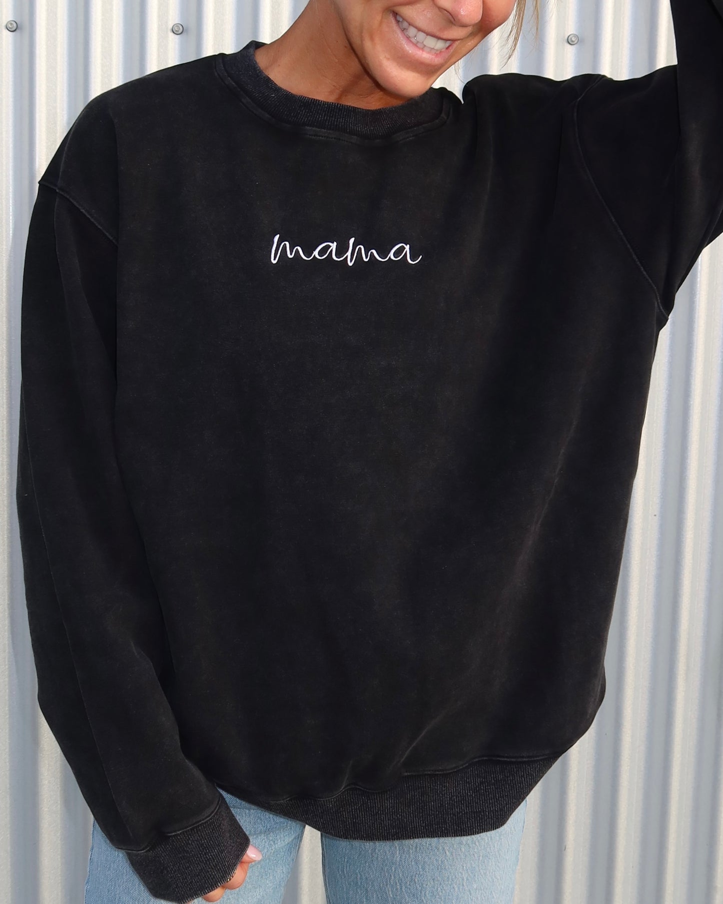Oversized "mama" Crewneck - Mineral Washed Black (limited edition)